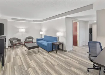 Holiday Inn Express & Suites Greenville-I-85 & Woodruff Rd by IHG hotel thumbnail 5