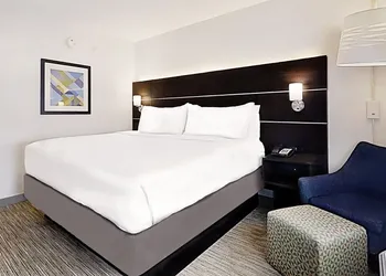 Holiday Inn Express New Orleans East by IHG hotel thumbnail 3