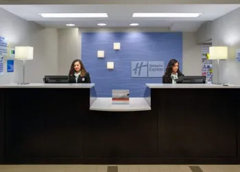 Holiday Inn Express Hotel & Suites Meadowlands Area by IHG hotel thumbnail 2