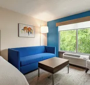Holiday Inn Express & Suites Hagerstown by IHG hotel detail image 5