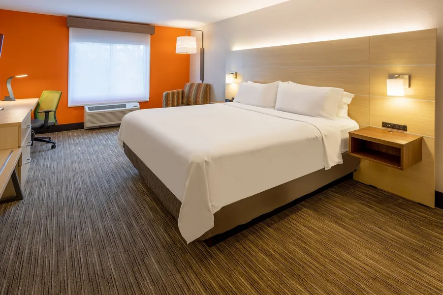 Holiday Inn Express Hotel & Suites Salisbury - Delmar by IHG hotel detail image 6