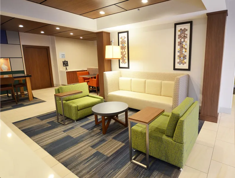 Holiday Inn Express Pittsburgh-Bridgeville by IHG hotel detail image 2