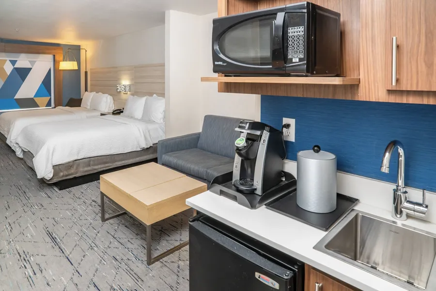 Holiday Inn Express Hotel & Suites San Diego Otay Mesa by IHG hotel detail image 6
