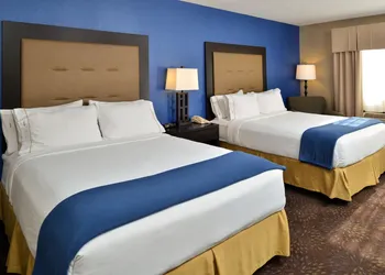 Holiday Inn Express Hotel & Suites Charlotte by IHG hotel thumbnail 3
