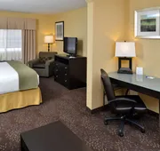 Holiday Inn Express Hotel & Suites Charlotte by IHG hotel detail image 5