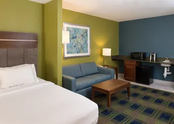 Holiday Inn Express Suites Clifton Park by IHG hotel thumbnail 7