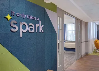 Spark by Hilton Rochester University Area hotel thumbnail 3