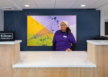 Spark by Hilton Rochester University Area hotel thumbnail 5