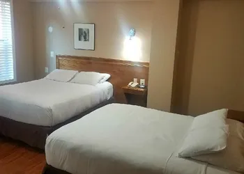 District Hotel hotel thumbnail 4