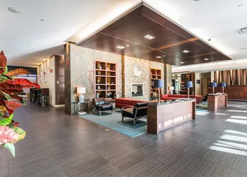 Novotel Montreal Aeroport hotel thumbnail 3