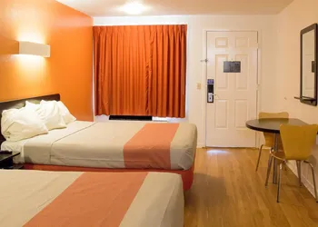Motel 6 Cookeville, TN hotel thumbnail 8