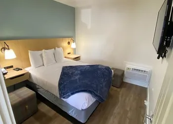 Salt Air Lodge hotel thumbnail 6
