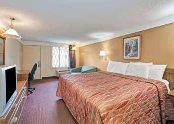 Knights Inn Charleston hotel thumbnail 4