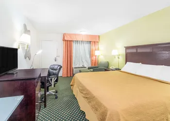 Knights Inn Chattanooga hotel thumbnail 4