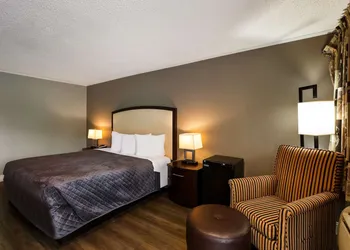 Knights Inn Fayetteville hotel thumbnail 7