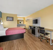 Econo Lodge Charlotte Airport Area hotel detail image 7