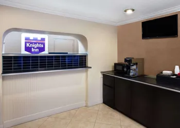 Knights Inn Orlando hotel thumbnail 2
