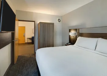 Holiday Inn Express I-95 Capitol Beltway-Largo by IHG hotel thumbnail 5