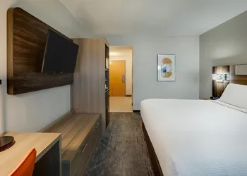 Holiday Inn Express I-95 Capitol Beltway-Largo by IHG hotel thumbnail 8