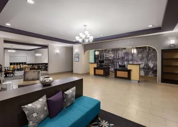 La Quinta Inn & Suites by Wyndham Houma hotel thumbnail 4