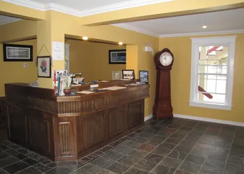 Grenfell Heritage Hotel & Suites hotel thumbnail 3