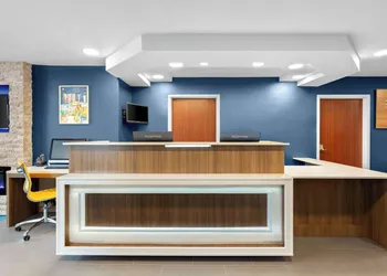 Microtel Inn & Suites by Wyndham Tulsa/Catoosa Route 66 hotel thumbnail 2