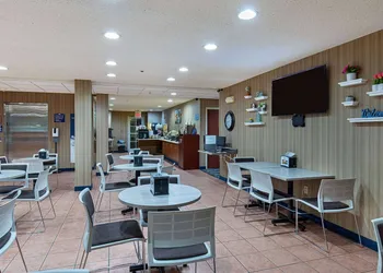 Microtel Inn by Wyndham Dry Ridge hotel thumbnail 2