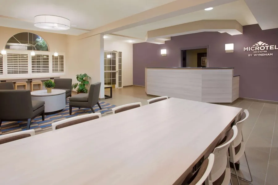Microtel Inn & Suites by Wyndham Leesburg/Mt Dora hotel detail image 2