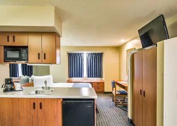 Microtel Inn & Suites by Wyndham Leesburg/Mt Dora hotel thumbnail 7