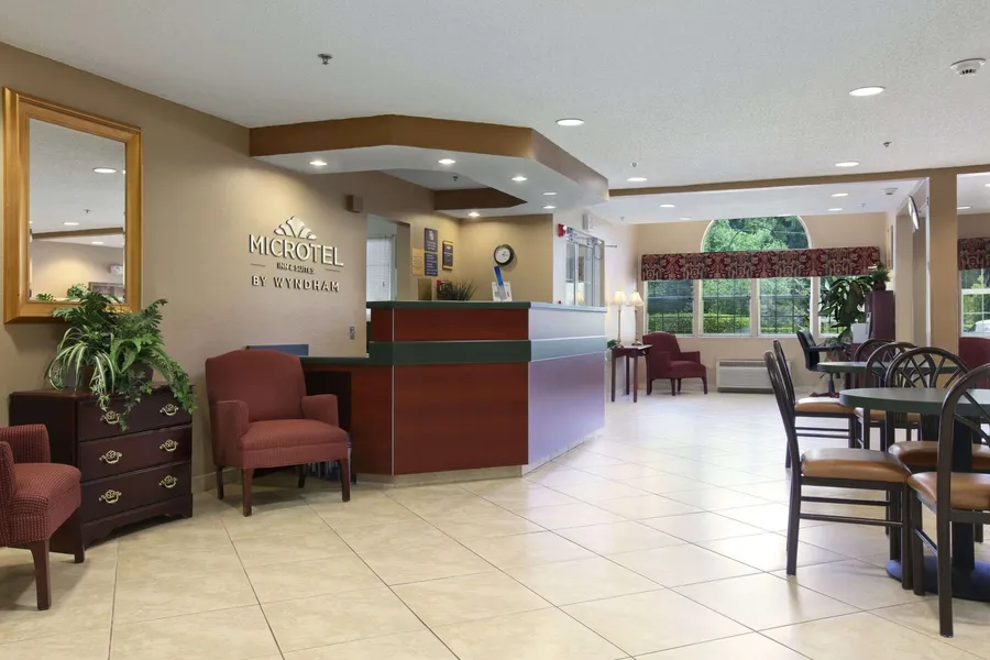 Microtel Inn & Suites by Wyndham Palm Coast I-95 hotel detail image 2
