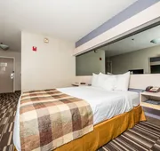 Microtel Inn & Suites by Wyndham Palm Coast I-95 hotel detail image 4