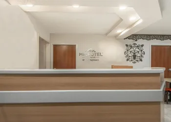 Microtel Inn & Suites by Wyndham Auburn hotel thumbnail 2