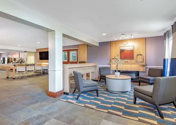 Microtel Inn & Suites by Wyndham Lillington / Campbell Univ hotel thumbnail 3