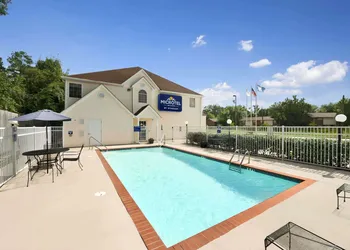 Microtel Inn & Suites by Wyndham Ponchatoula/Hammond hotel thumbnail 8