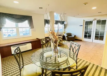 Welcome Inn & Suites hotel thumbnail 2