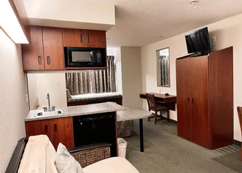 Welcome Inn & Suites hotel thumbnail 3