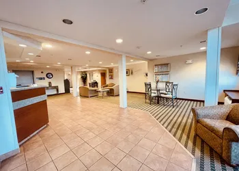 Welcome Inn & Suites hotel thumbnail 8