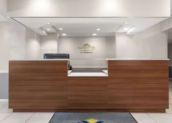 Microtel Inn & Suites by Wyndham Panama City hotel thumbnail 2