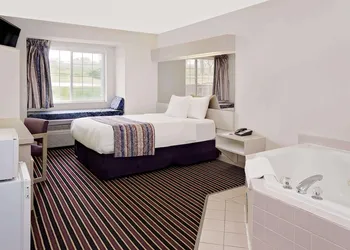 Microtel Inn & Suites by Wyndham Madison East hotel thumbnail 5
