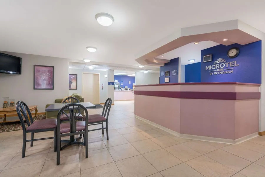 Microtel Inn by Wyndham Onalaska/La Crosse hotel detail image 2