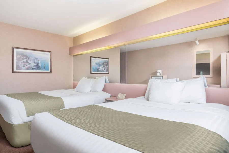 Microtel Inn by Wyndham Onalaska/La Crosse hotel detail image 6