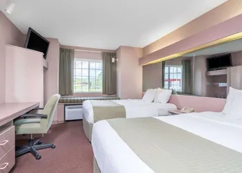 Microtel Inn by Wyndham Onalaska/La Crosse hotel thumbnail 7