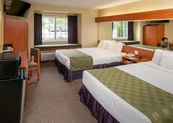 Microtel Inn & Suites by Wyndham Beckley East hotel thumbnail 4