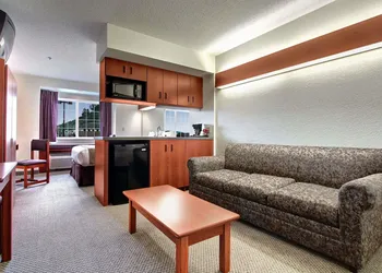 Microtel Inn & Suites by Wyndham Bridgeport hotel thumbnail 4