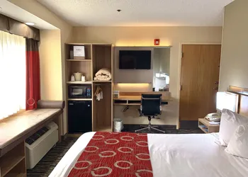 Microtel Inn & Suites by Wyndham Charleston WV hotel thumbnail 7