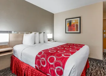 Microtel Inn & Suites by Wyndham Charleston WV hotel thumbnail 8