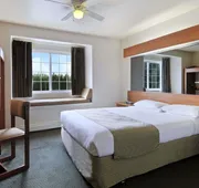 Microtel Inn & Suites by Wyndham Eagle River/Anchorage Area hotel detail image 7