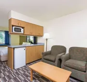 Baymont Inn & Suites by Wyndham Anchorage Airport hotel detail image 3