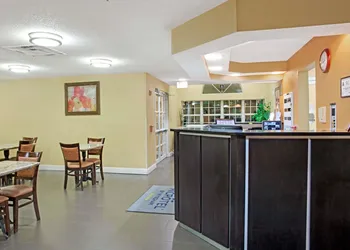Microtel Inn by Wyndham Charlotte/University Place hotel thumbnail 2