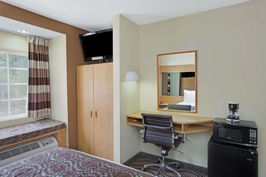 Microtel Inn by Wyndham Charlotte/University Place hotel detail image 6